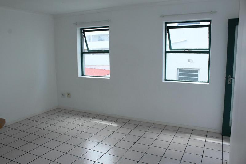 To Let 2 Bedroom Property for Rent in Oostersee Western Cape